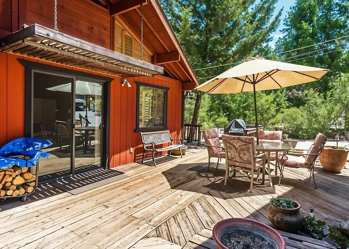 Pet Friendly The Hideout Yosemite Home